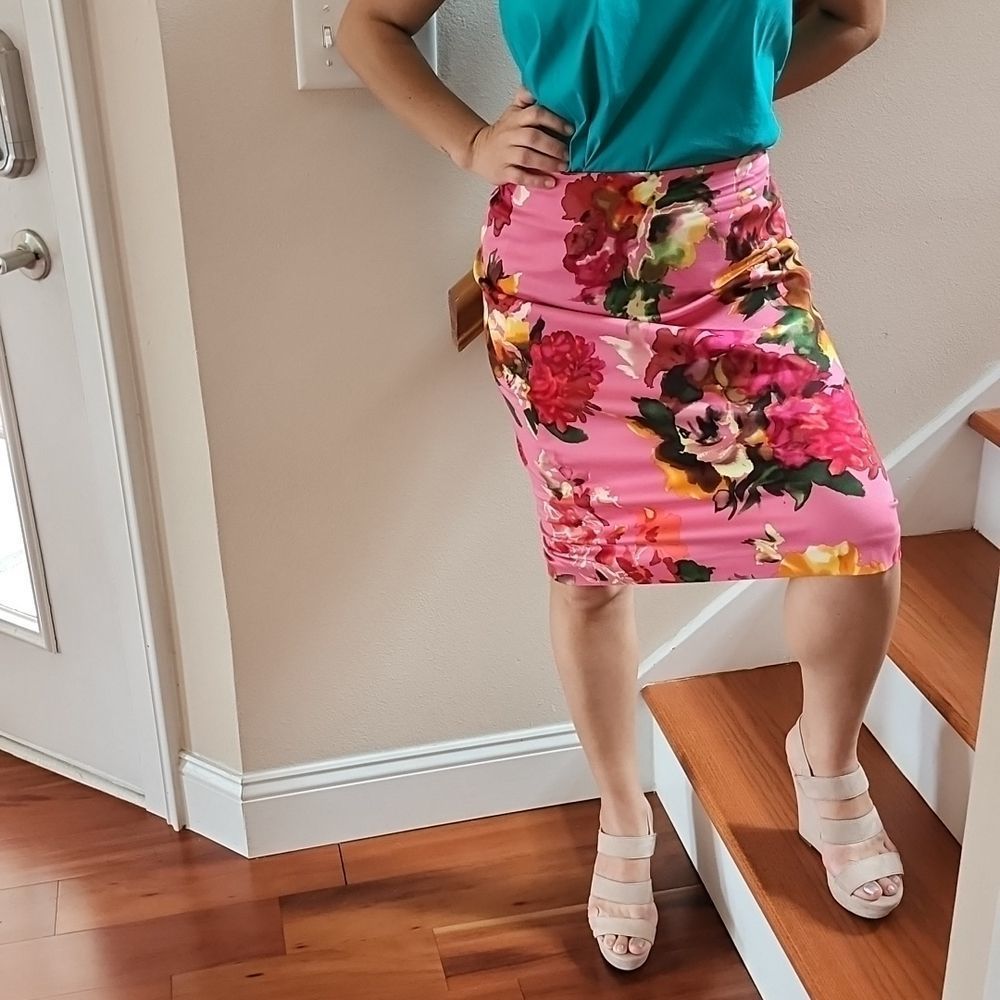 VEUC Sz 6 Talbots Rose Floral Lined Pencil Skirt - Picture 6 of 12